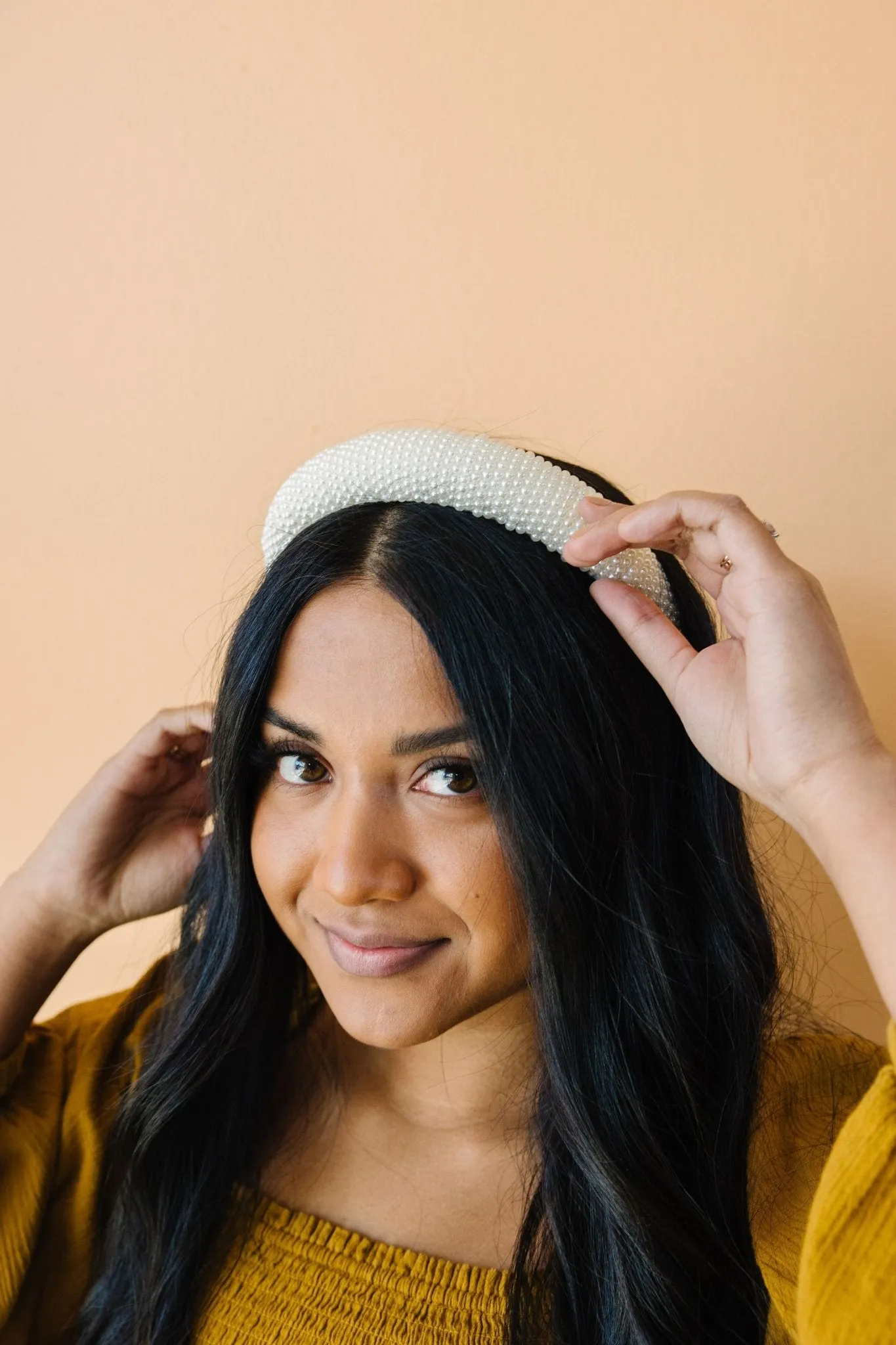 Elegant Glitzy Pearl-Embellished Headband