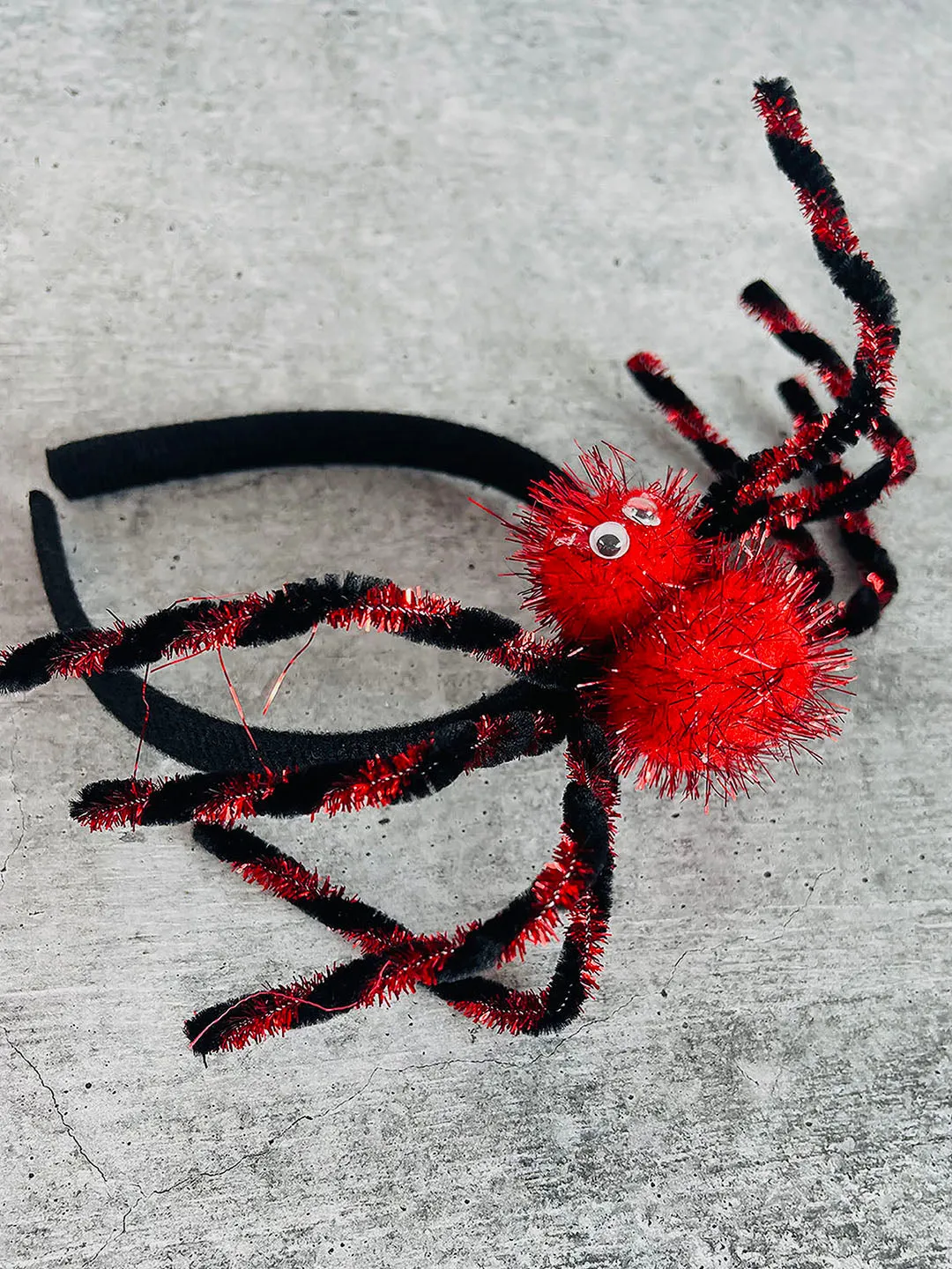 Little Surprise Box Red Spider Long Tentacles Headband Unique Halloween Party Hair Accessory