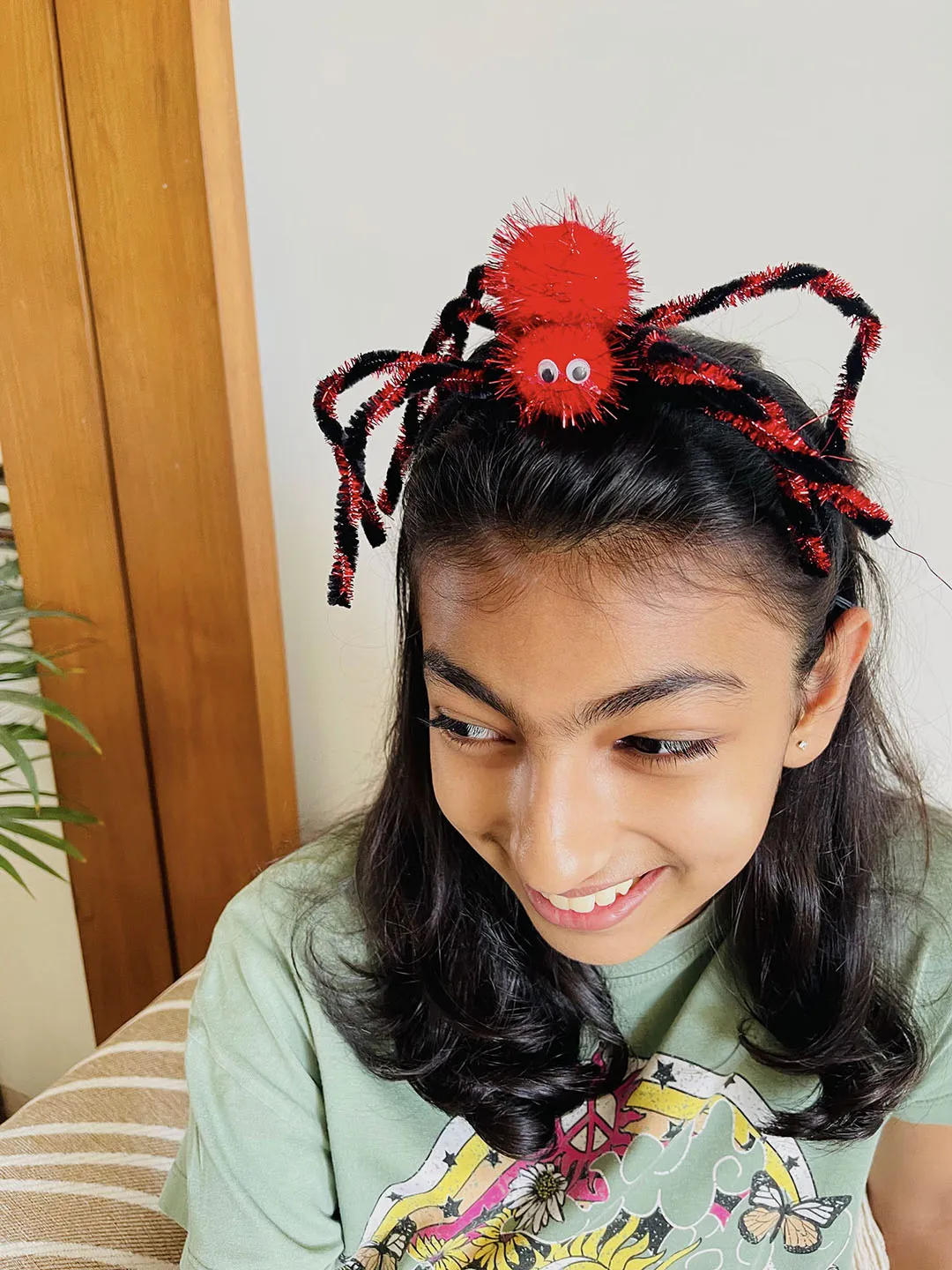 Little Surprise Box Red Spider Long Tentacles Headband Unique Halloween Party Hair Accessory