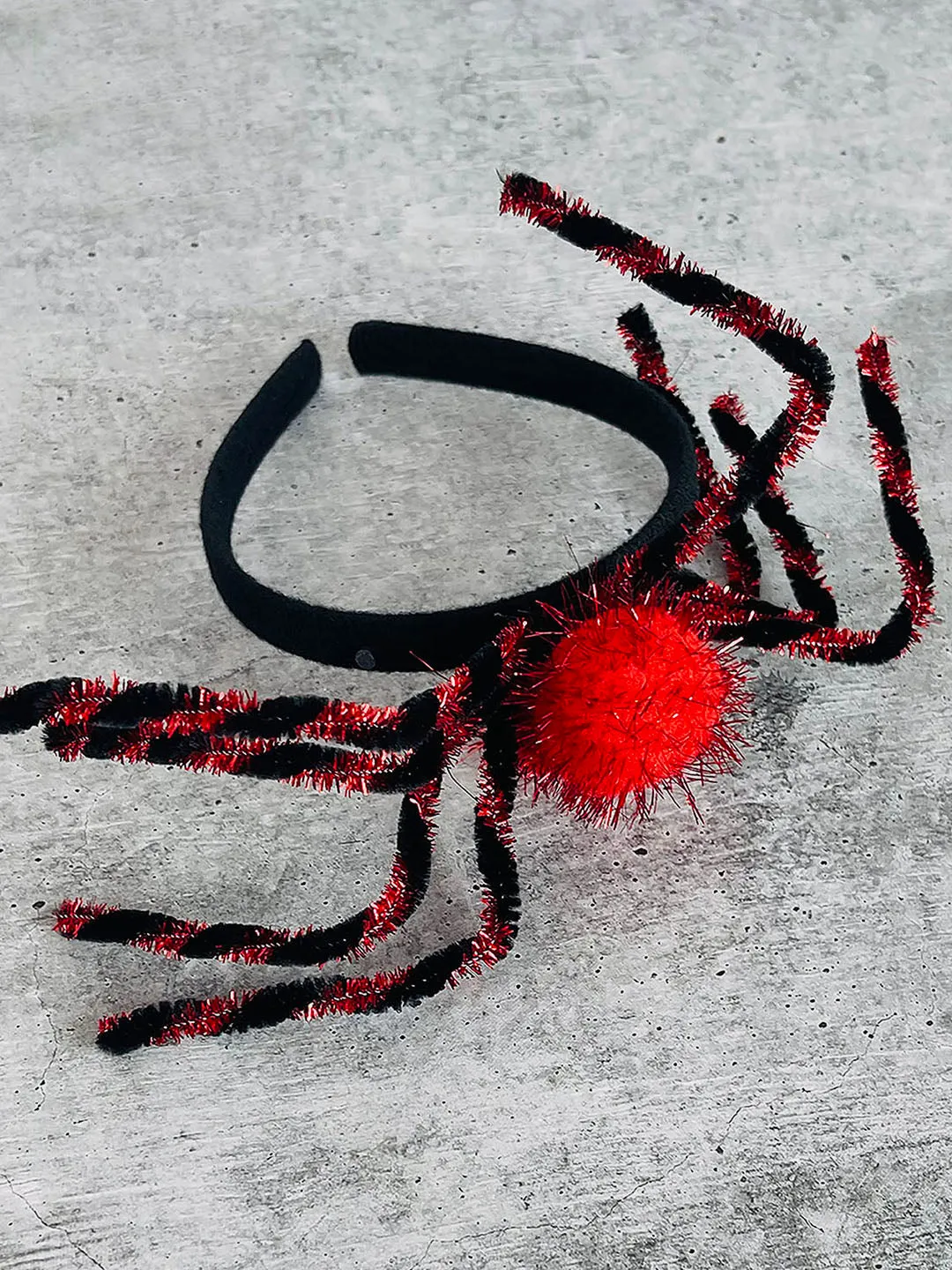 Little Surprise Box Red Spider Long Tentacles Headband Unique Halloween Party Hair Accessory